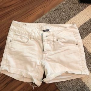 White American eagle shorts